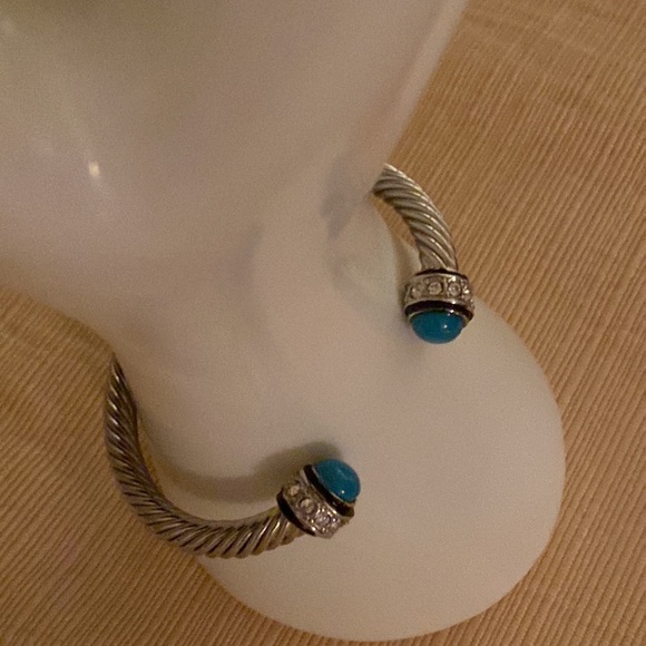 Cuff bracelet Silvertone - Picture 5 of 12